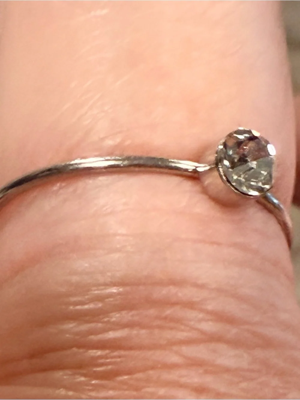 Silver tone Solitaire round cut Crystal Stackable Ring size 8